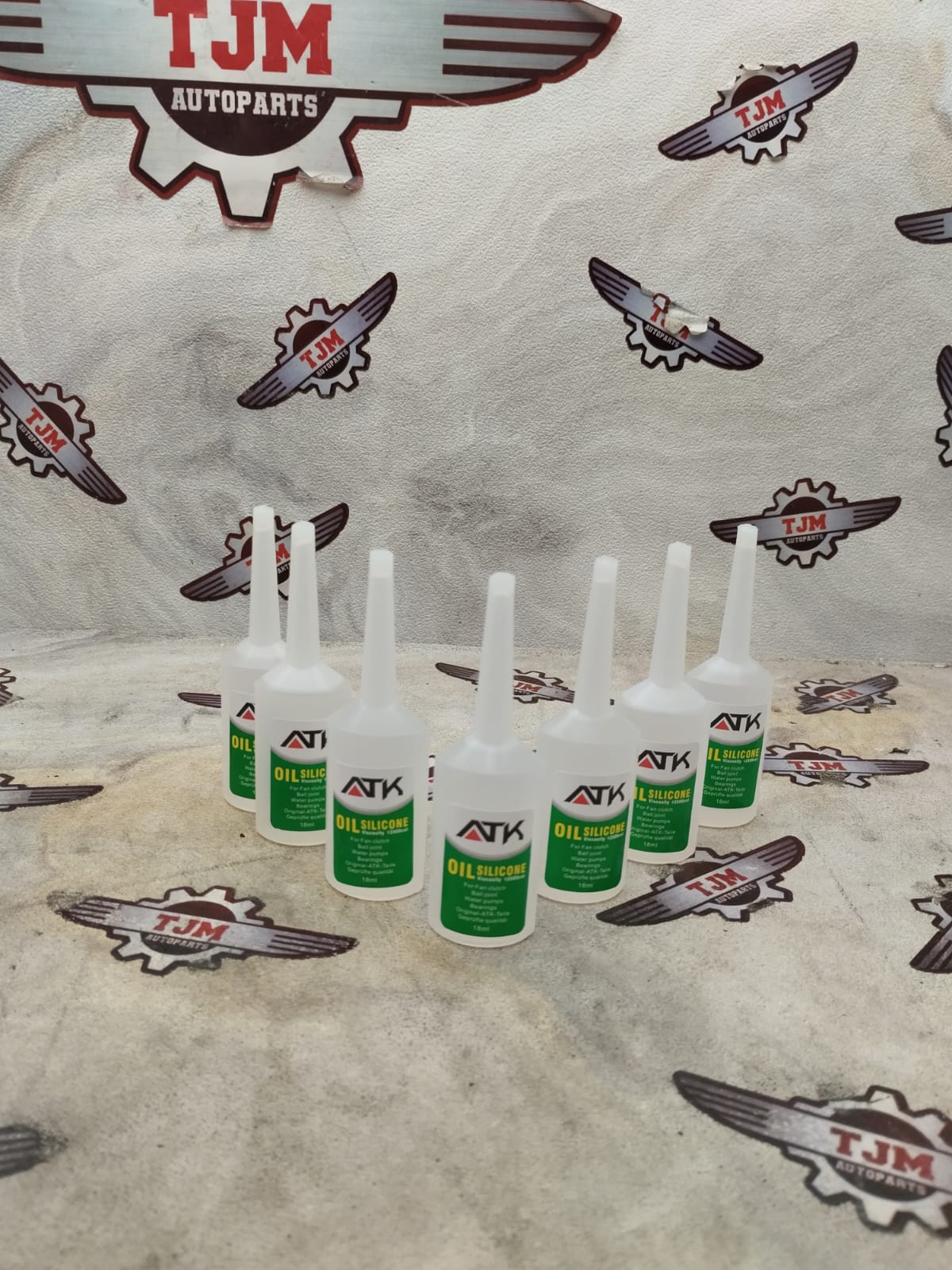 Silicone oil silicone oil silicone oil fan ATK universal 18ml price 1pc Harga 75,000 rupiah*Gratis Ongkir