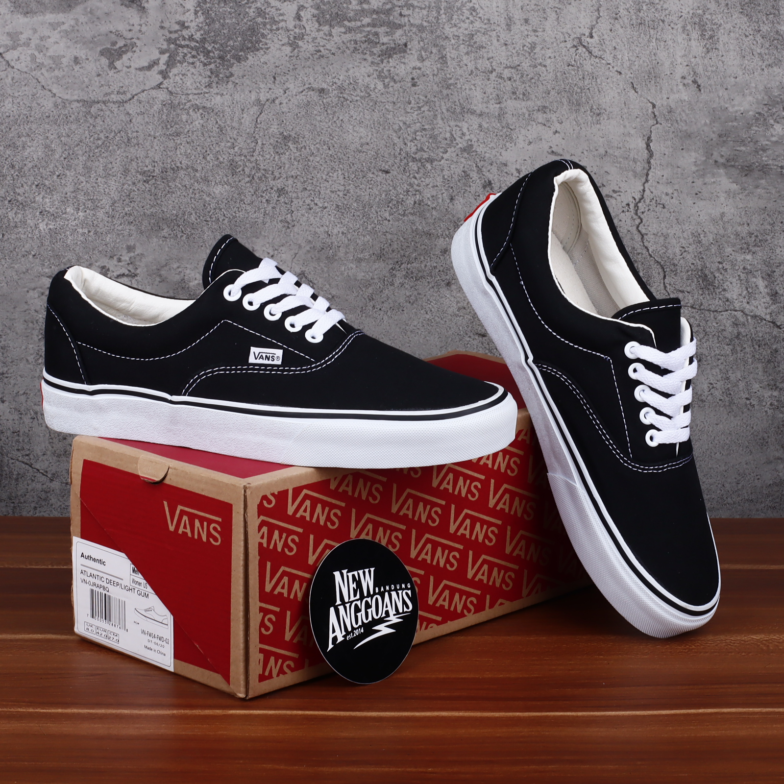 Sepatu Vans Aothentic Classic Basic Black White Hitam Putih