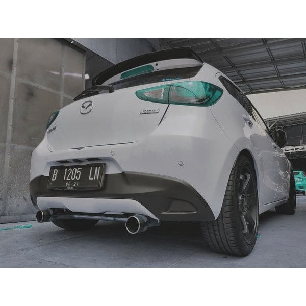 Bodykit mazda2 valiant Harga 1,365,000 rupiah*Gratis Ongkir