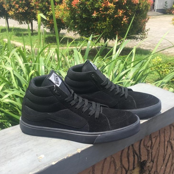 Sepatu vans lxvi clearance hitam