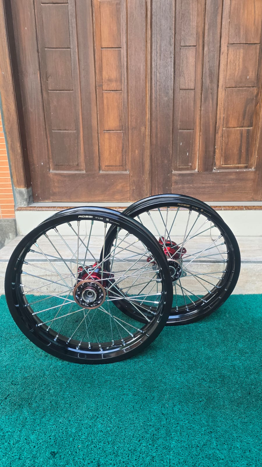 Velg Supermoto KLX Ring 17 Ukur 250/300 dan 300/350 Wheelset SUMO D-Tracker Tanpa Ban Harga 1,515,000 Ringgit*Penghantaran Percuma