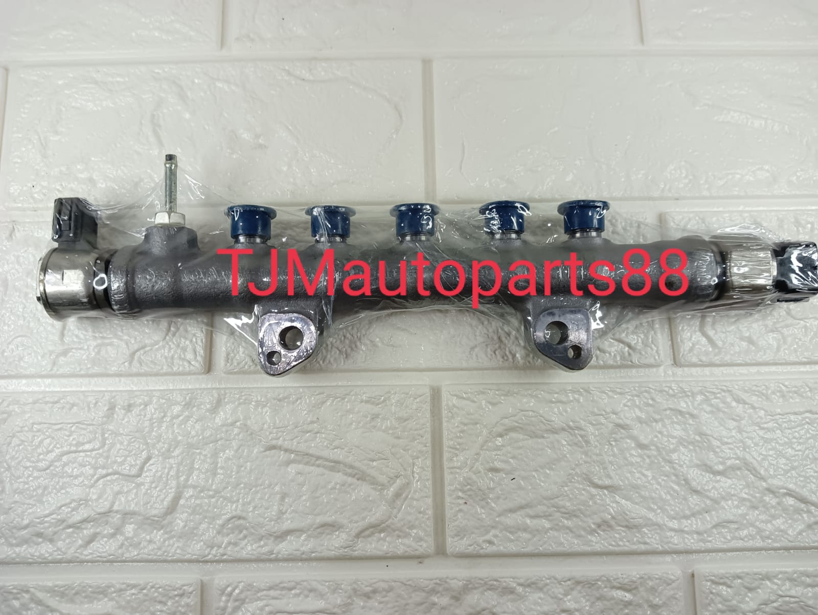 Common Rail Toyota Fortuner VRZ Innova Reborn Hilux 23810-0E010 Ori Harga 3,500,000 rupiah*Gratis Ongkir