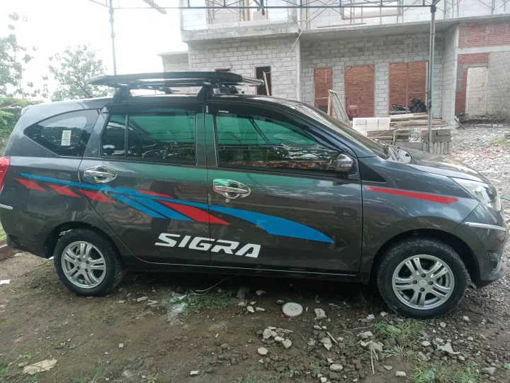 0458 STIKER CUTTING STRIPE LIST MOBIL DAIHATSU SIGRA TOYOTA CALYA AVANZA XENIA ERTIGA EXPANDER Harga 218,000 rupiah*Gratis Ongkir