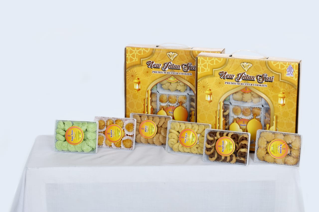 Intan Sari Premium Eid Cake Packages/Holiday hadiah/Cake Parcels