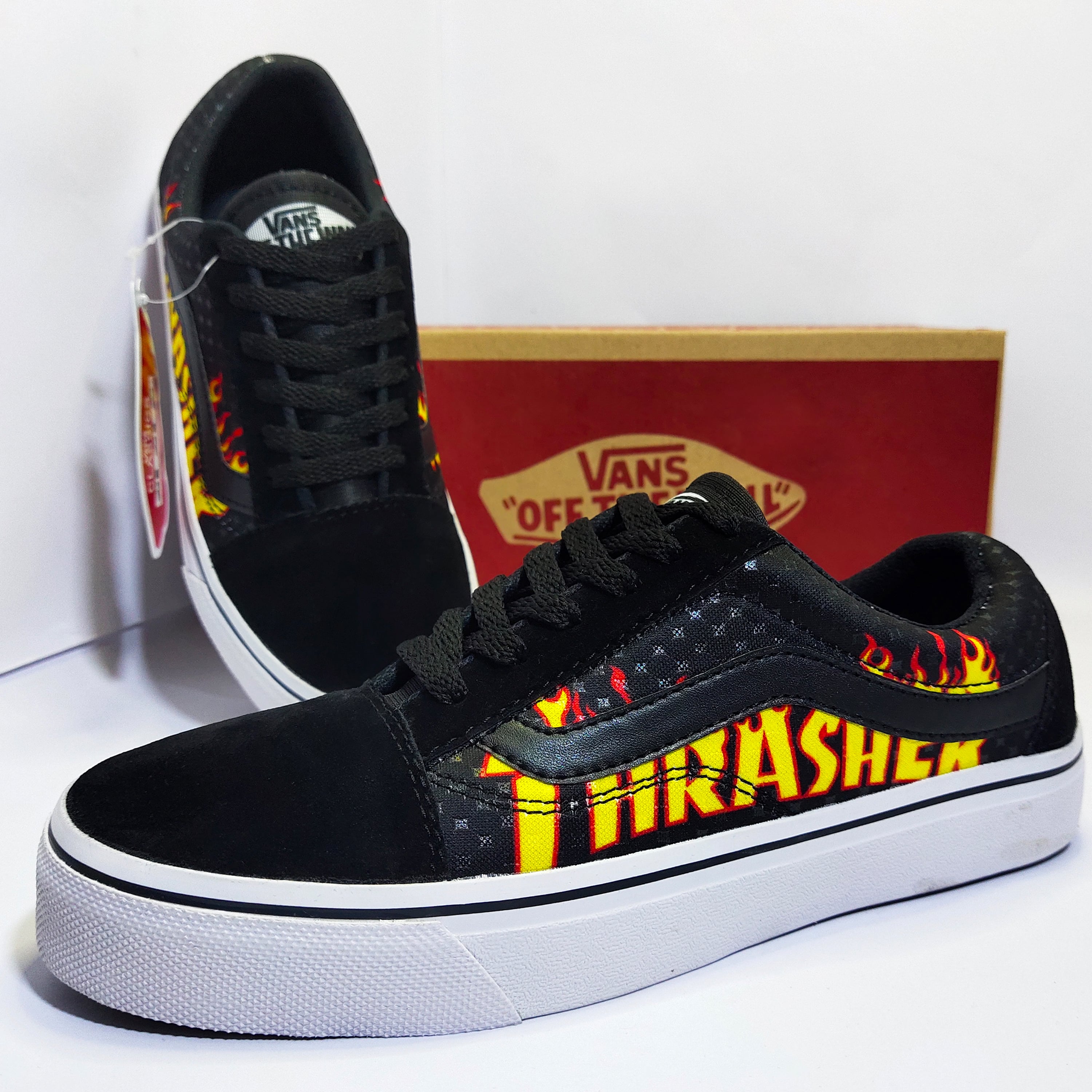 sepatu vans thrasher