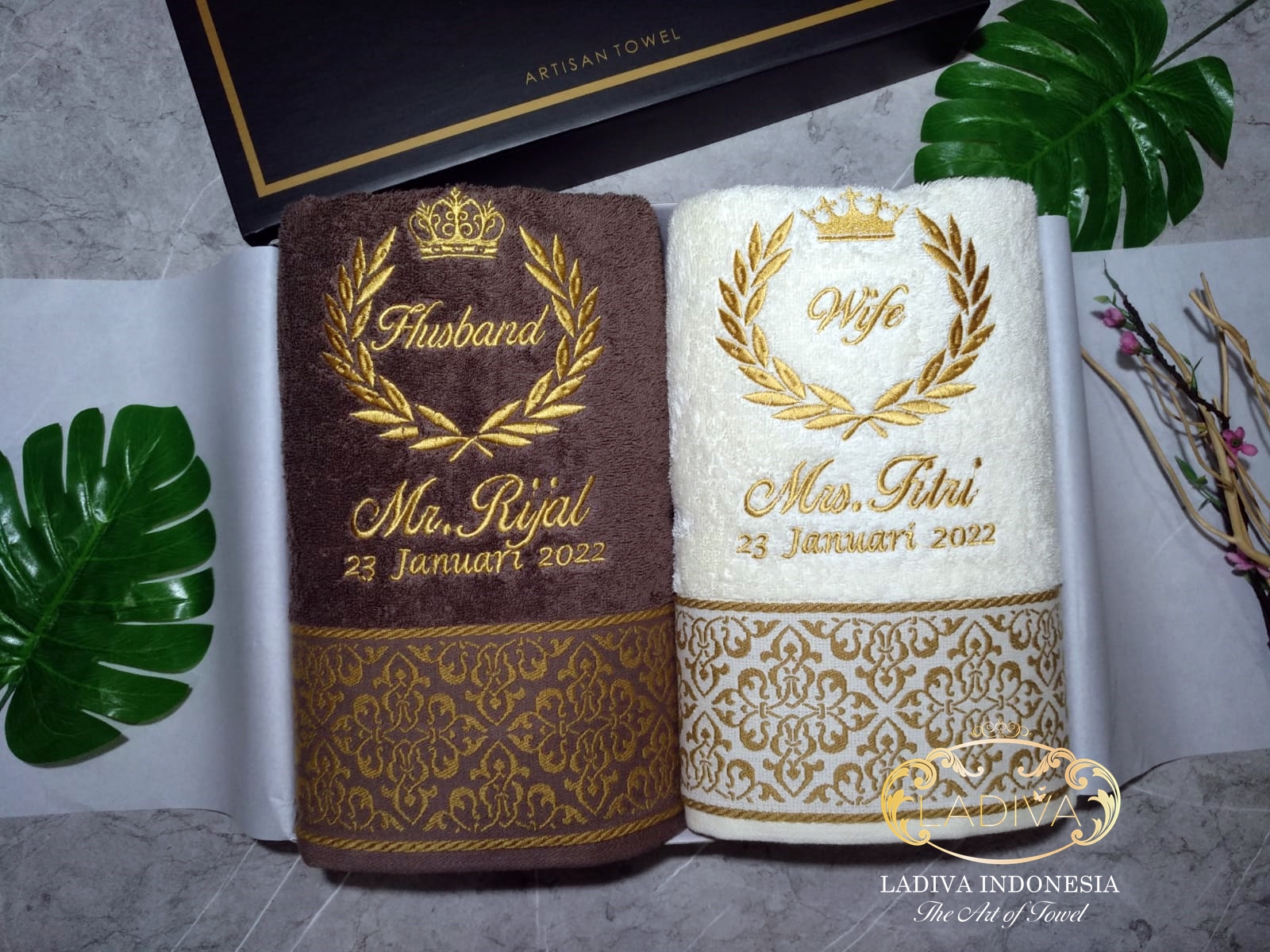 Luxury hadiah Set - Handuk COUPLE CUSTOM BORDIR JASMINE Series + Exclusive BOX + FREE Kartu Ucapan - Cโฆ