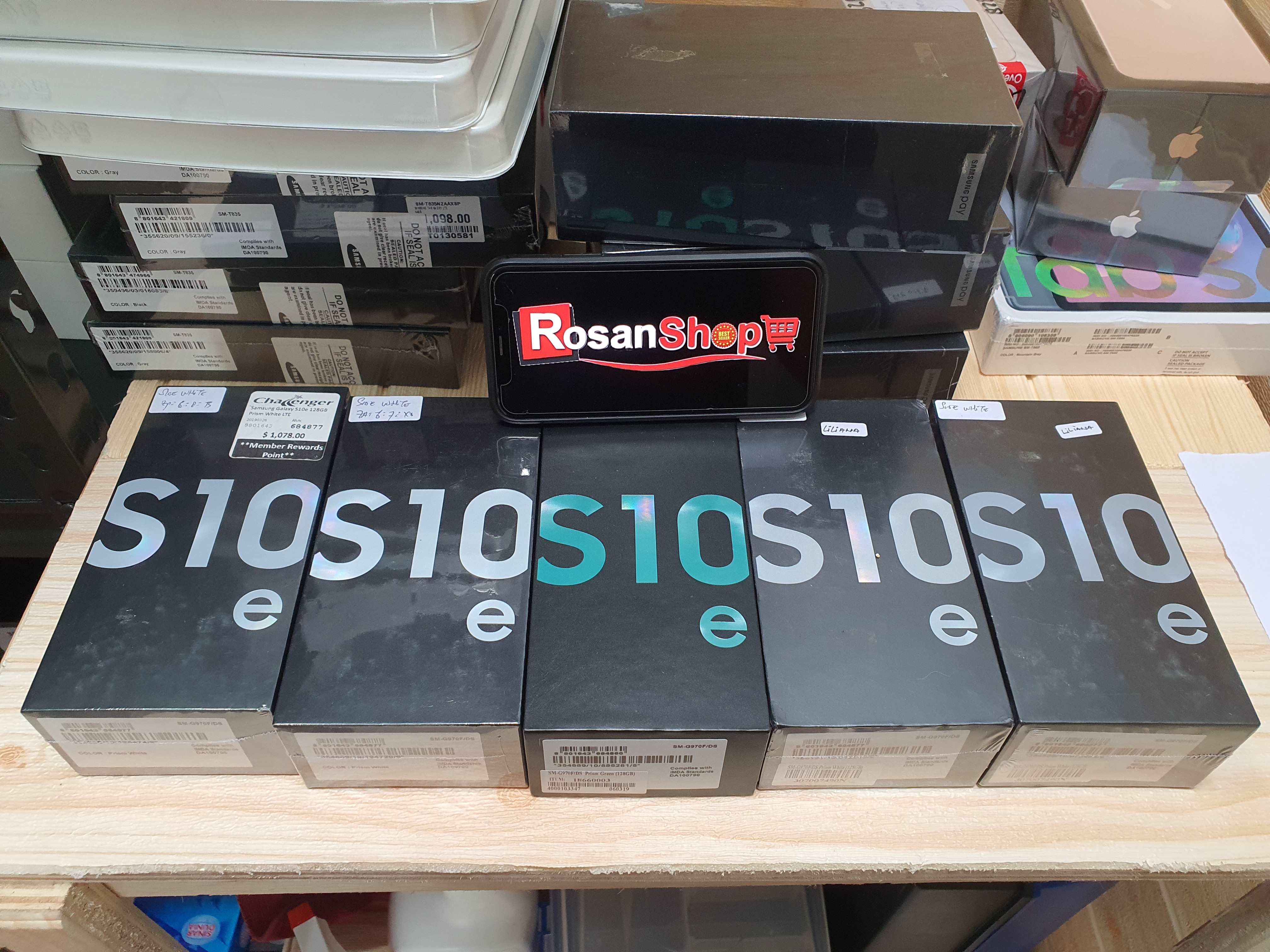 SAMSUNG GALAXY S10E / S10 E - 128GB - RAM 6GB - 16MP - BNIB - ORIGINAL Harga  3,490,000 Ringgit*Penghantaran Percuma