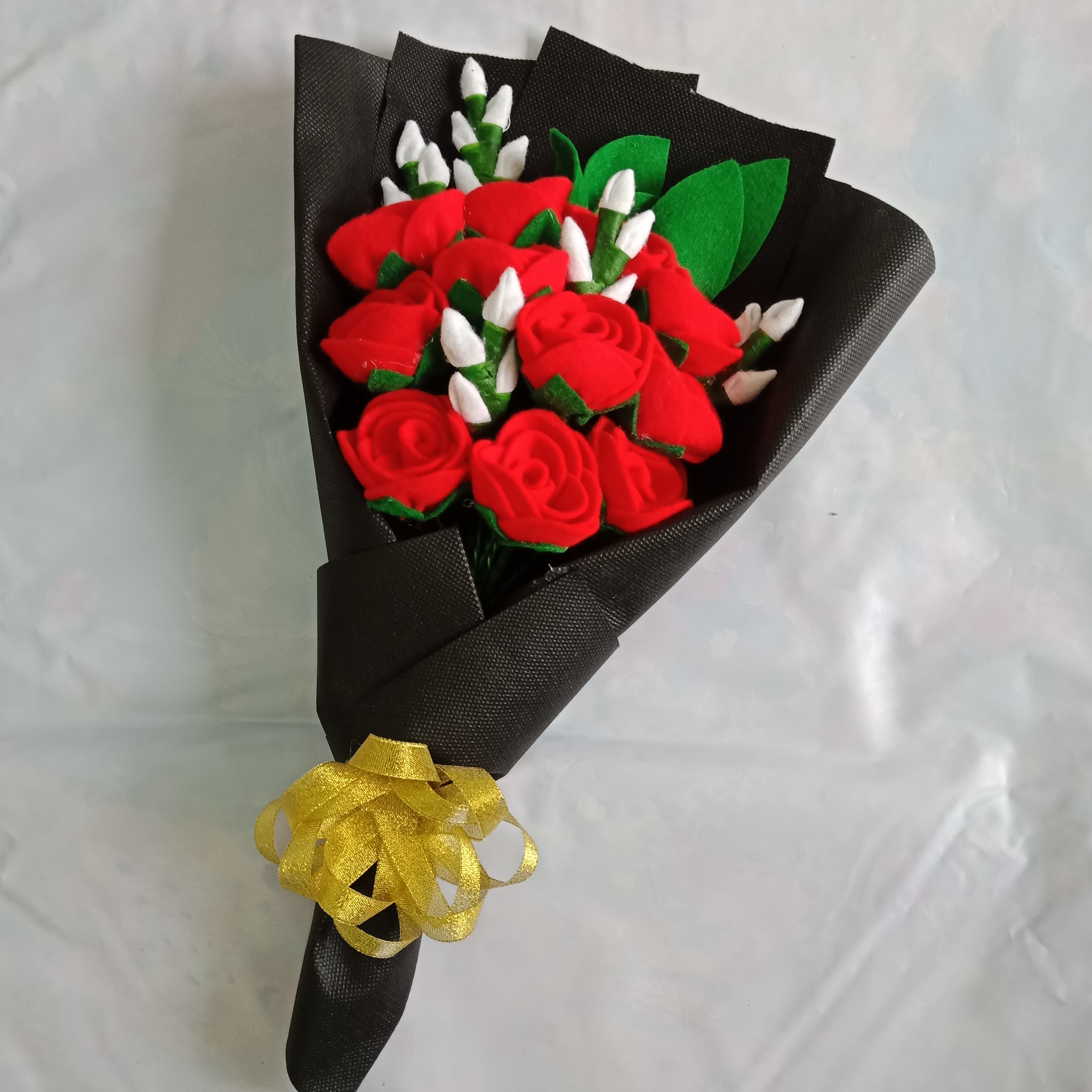 Buket Bunga Mawar Flanel / Buket Valentine / Buket Murah / Hadiah Ultah, Anniv, Wisuda, DLL