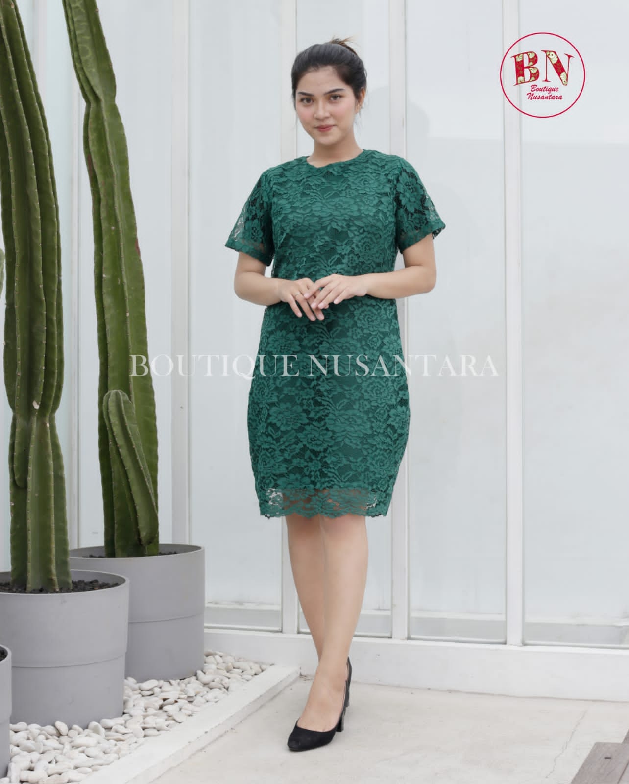 Model sack shop dress brokat