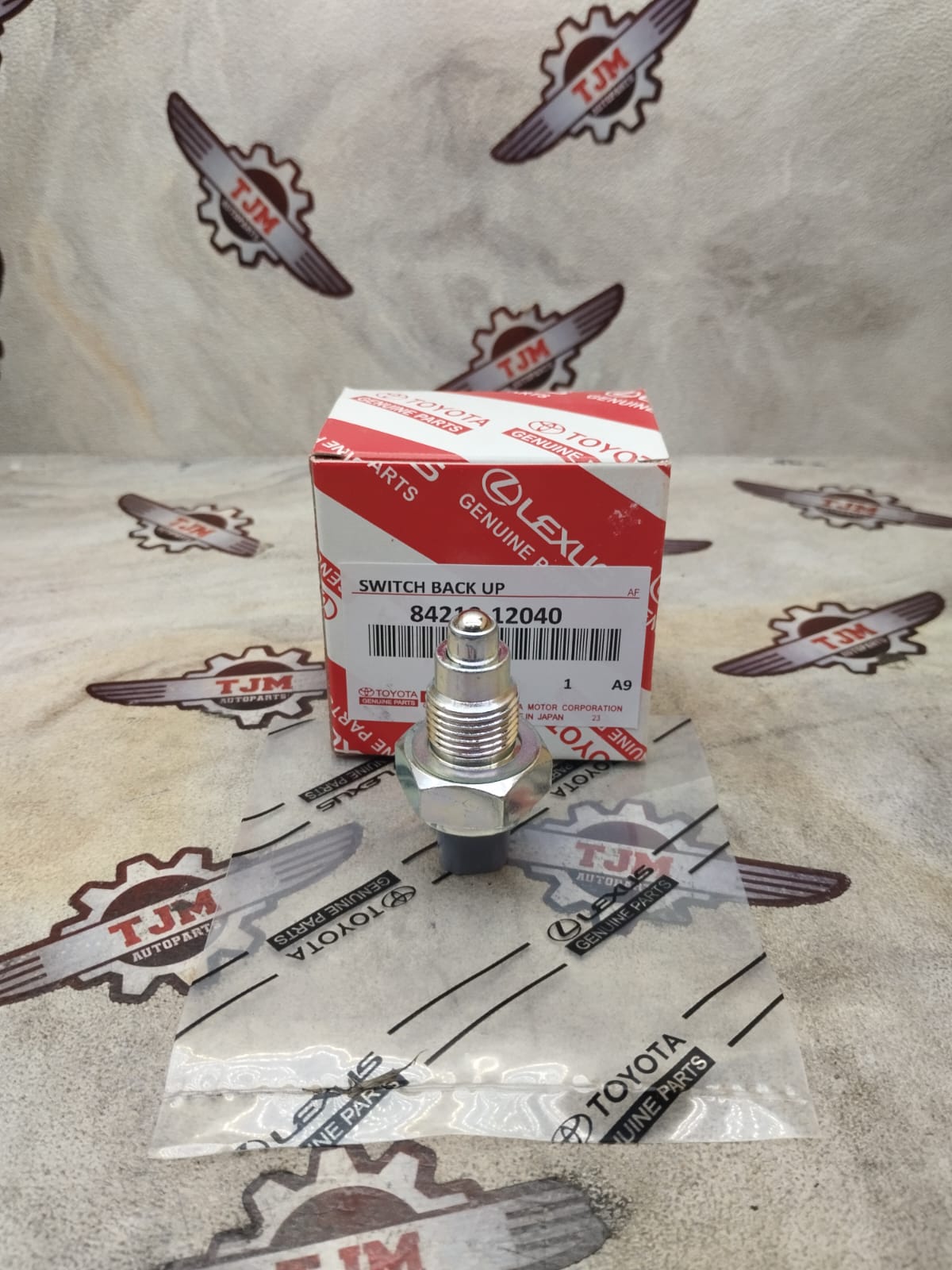 Atret Switch Back up Switch Reverse Switch Kijang 7K Innova Vios Dyna Rino Ht125 Harga 30,000 rupiah*Gratis Ongkir