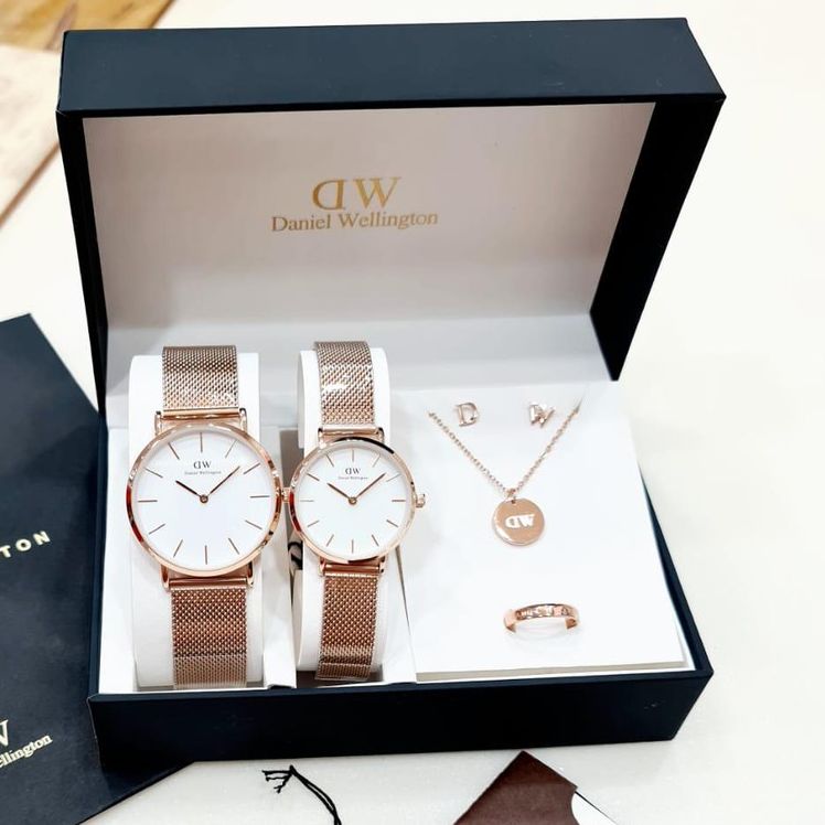 Jam Tangan Couple Pasangan WD / Jam Tangan Pria & Wanita Rantai Pasir