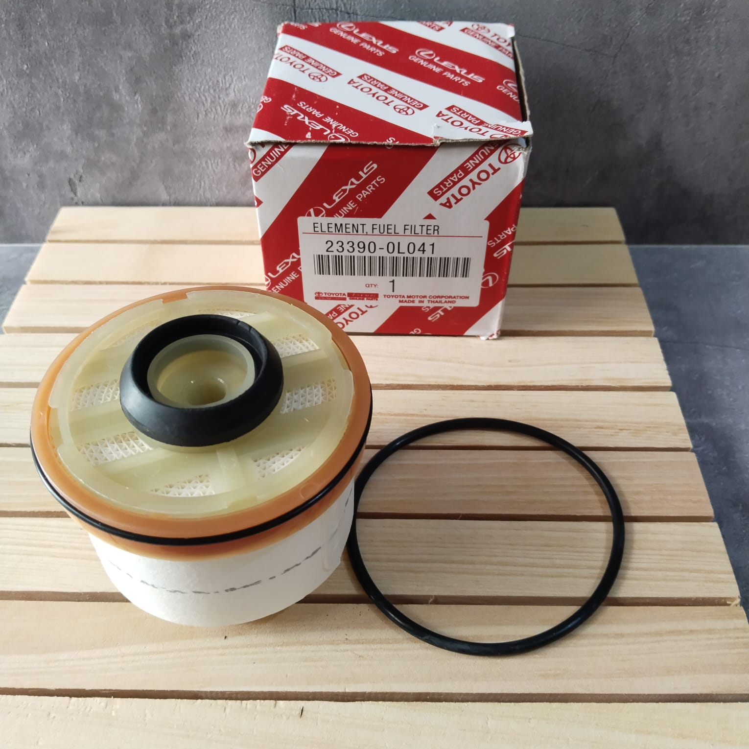 FILTER SOLAR TOYOTA INNOVA FORTUNER HILUX DIESEL PN: 23390-0L041 Harga  49,000 Ringgit*Penghantaran Percuma