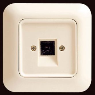 SOCKET TELEPON RJ11 INBOW TANAM BROCO Harga 46,900 rupiah*Gratis Ongkir