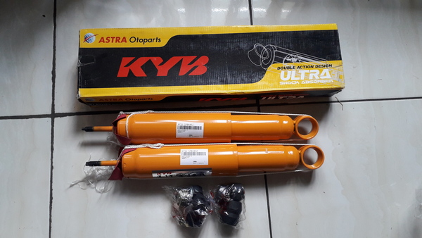 Rear Shock Breaker for Toyota Innova Kayaba Ultra 1 Set Harga 650,000 rupiah*Gratis Ongkir