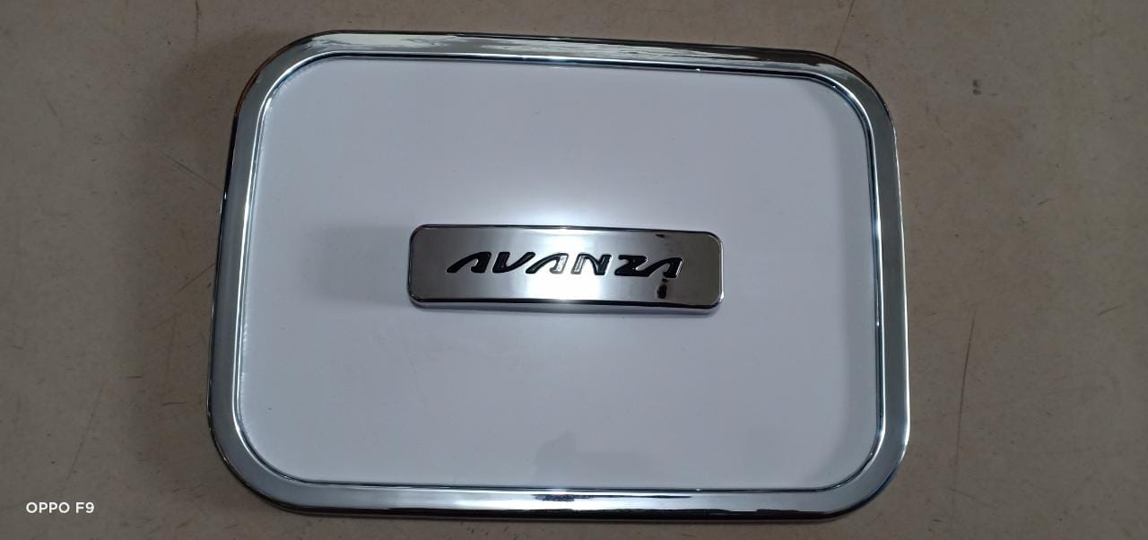 CE2-NVCTFA - TOYOTA ALL NEW AVANZA TANK COVER HYBRID AVANZA ALL NEW PUTIH LOGO HITAM TANK COVER AN AVANZA TUTUP TANGKI AVANZA TANK COVER TOYOTA ALL NEW AVANZA TANK COVER AVANZA HYBRID PUTIH LOGO HITAM TANK COVER TOYOTA AN AVANZA MODEL HYBRID Harga 57,500 rupiah*Gratis Ongkir
