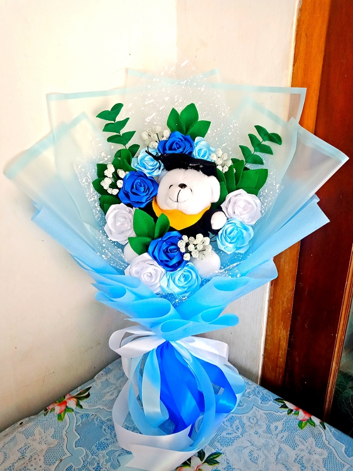BUKET BUNGA MAWAR artifisial SATIN MEWAH DENGAN BONEKA BERUANG UNTUK HADIAH WISUDA HADIAH ULTAH HADIAH…