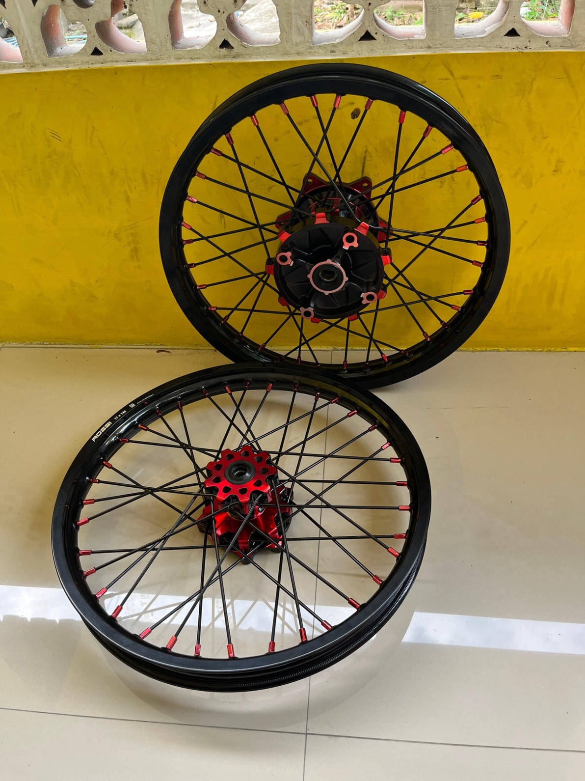 Velg Surex CRF 140/160 Ring 17 Wheelset Semi Cacing Honda CRF Tanpa Ban Murah Harga 1,375,000 Ringgit*Penghantaran Percuma