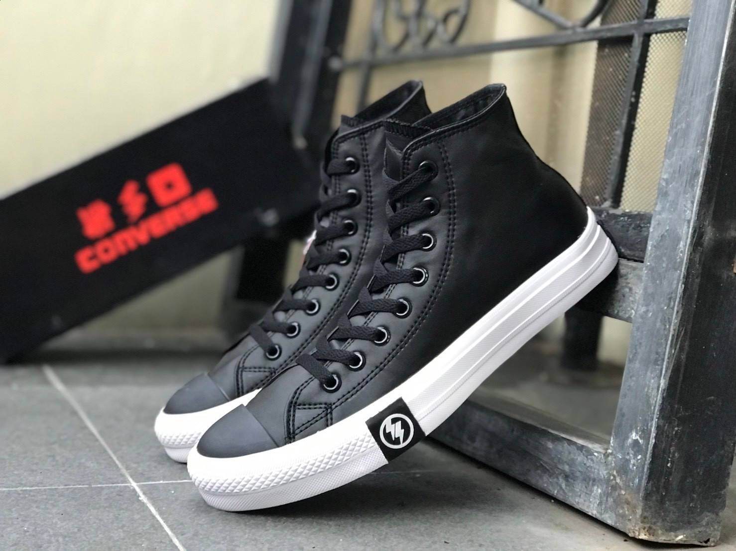 Sepatu converse kulit original sale