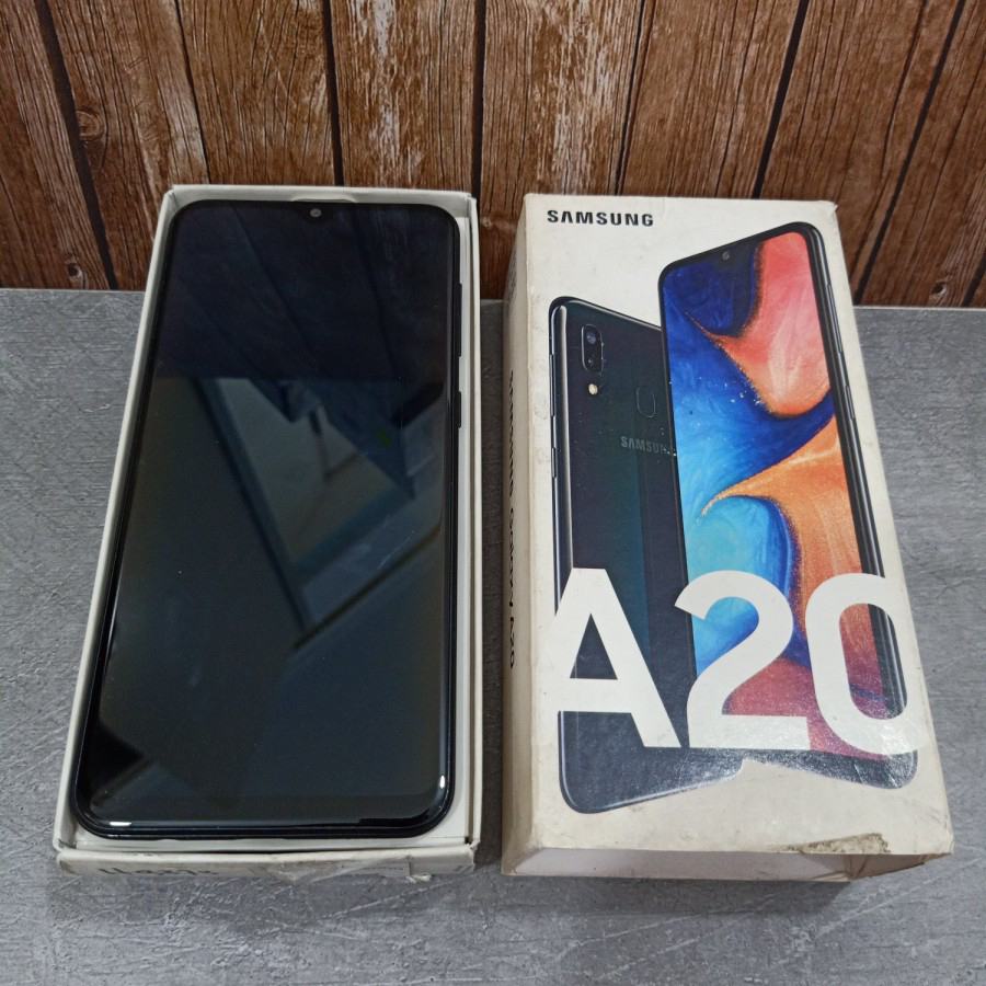 Samsung A20 Bekas Masi Mulus Beli Sekarang Harga 1,100,000 rupiah*Gratis Ongkir