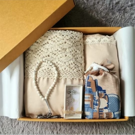 Terlaris!!!hampers Mukena Adiba SERIES/HAMPERS Kado PERNIKAHAN/LEBARAN/ULANG TAHUN/ Anniversary