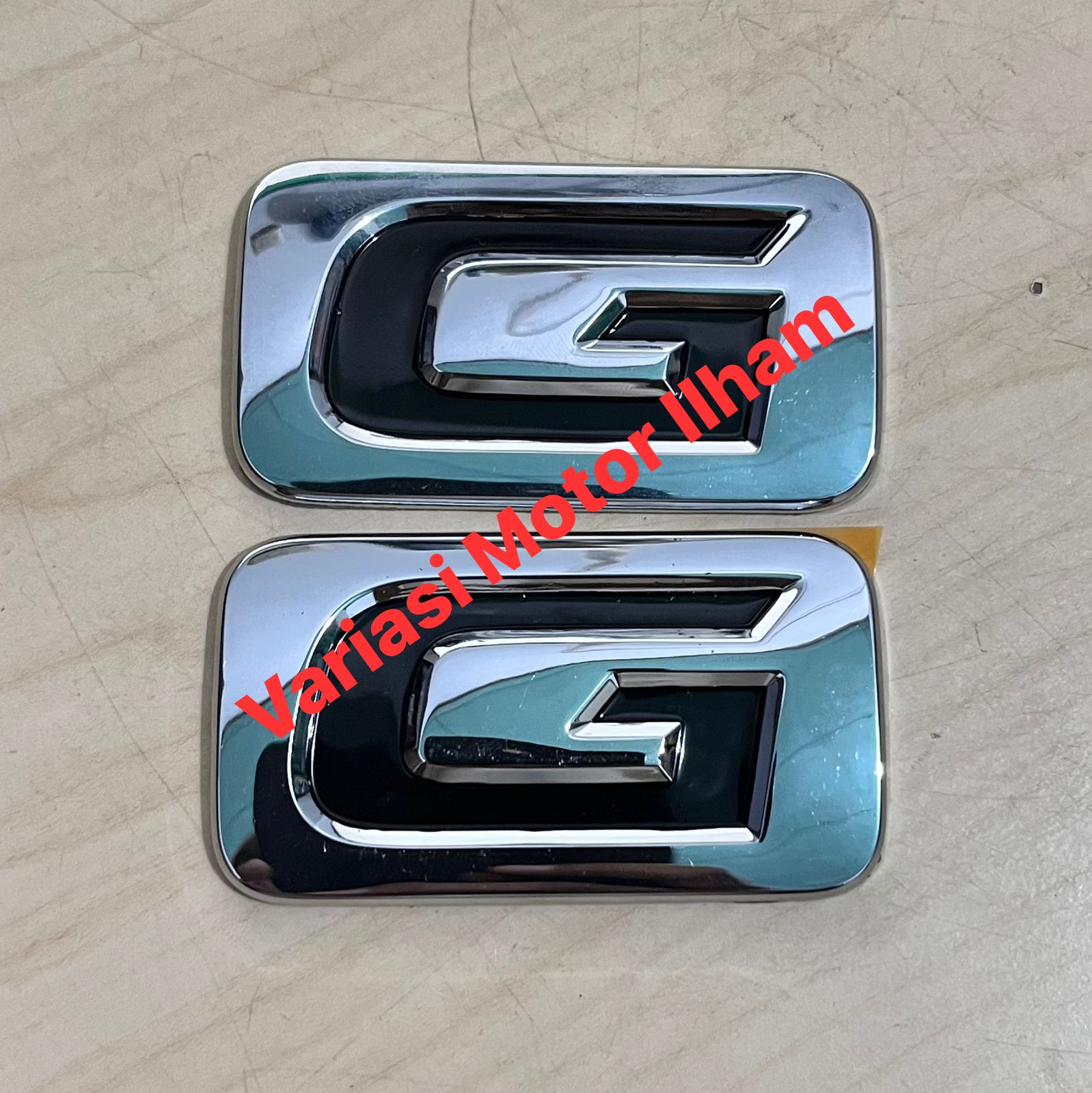 EMBLEM TULISAN TIPE V ORIGINAL Harga  35,000 Ringgit*Penghantaran Percuma