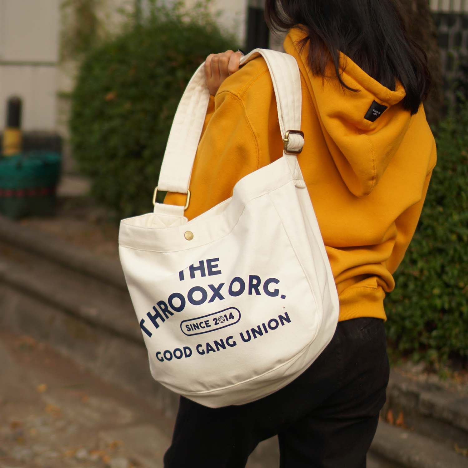 Throox Original Newspaper Bag Tas Slempang Broklyn Series | Lazada Indonesia