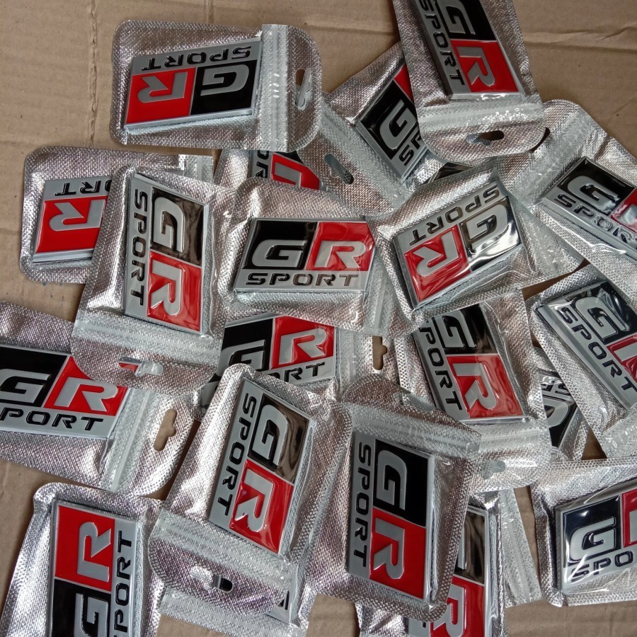 Emblem Logo GR Sport Toyota Fortuner,Yaris,Avanza,Rush,Raize,Innova Harga 35,000 rupiah*Gratis Ongkir