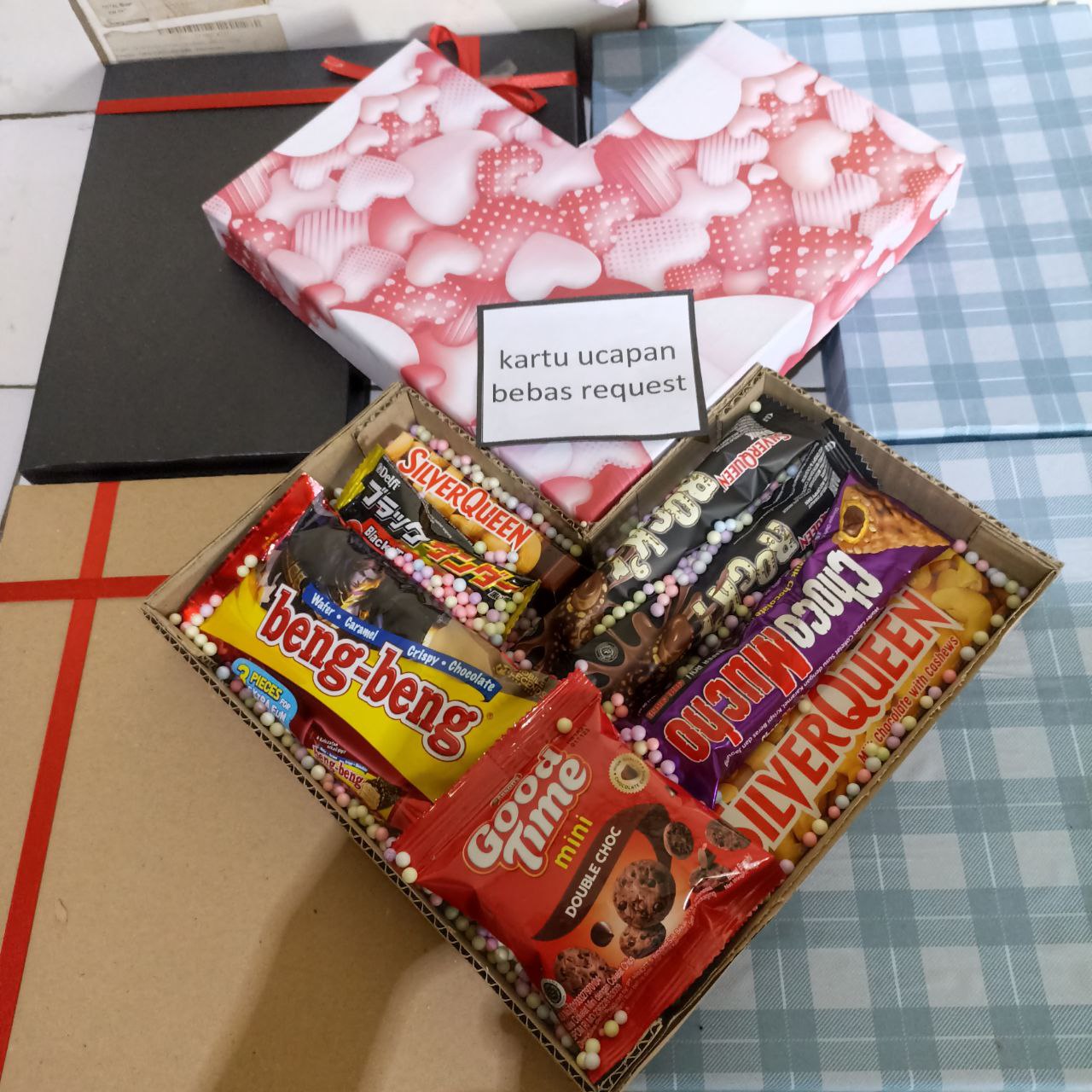 kado snack box, hadiah ultah, snack love viral coklat, hadiah anniversari, kado valentin