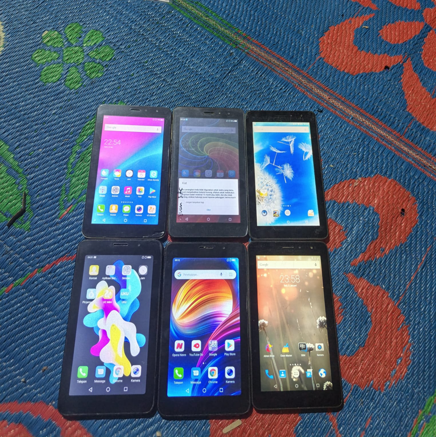 Warehouse Cleaning of Random Second Normal Brand Tablets Ready to Use Harga  259,990 Ringgit*Penghantaran Percuma