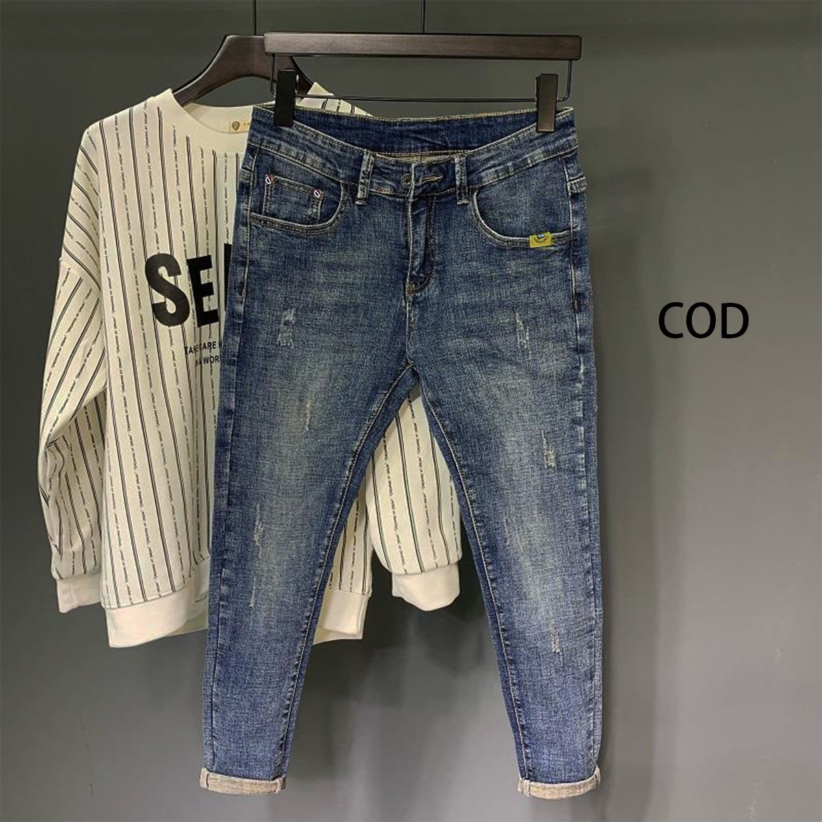 Men's slim fit Korean style casual jeans color blue Long Harga 169,980 rupiah*Gratis Ongkir