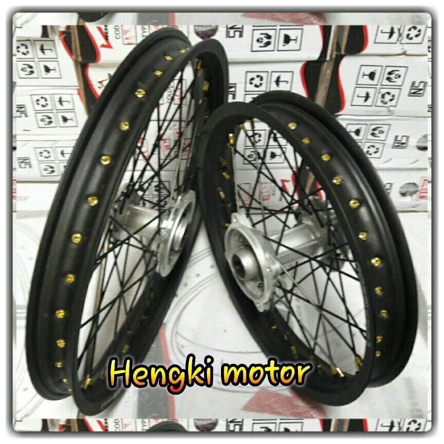 velg klx 150 ring 16 /19 warna hitam Harga 1,169,760 rupiah*Gratis Ongkir
