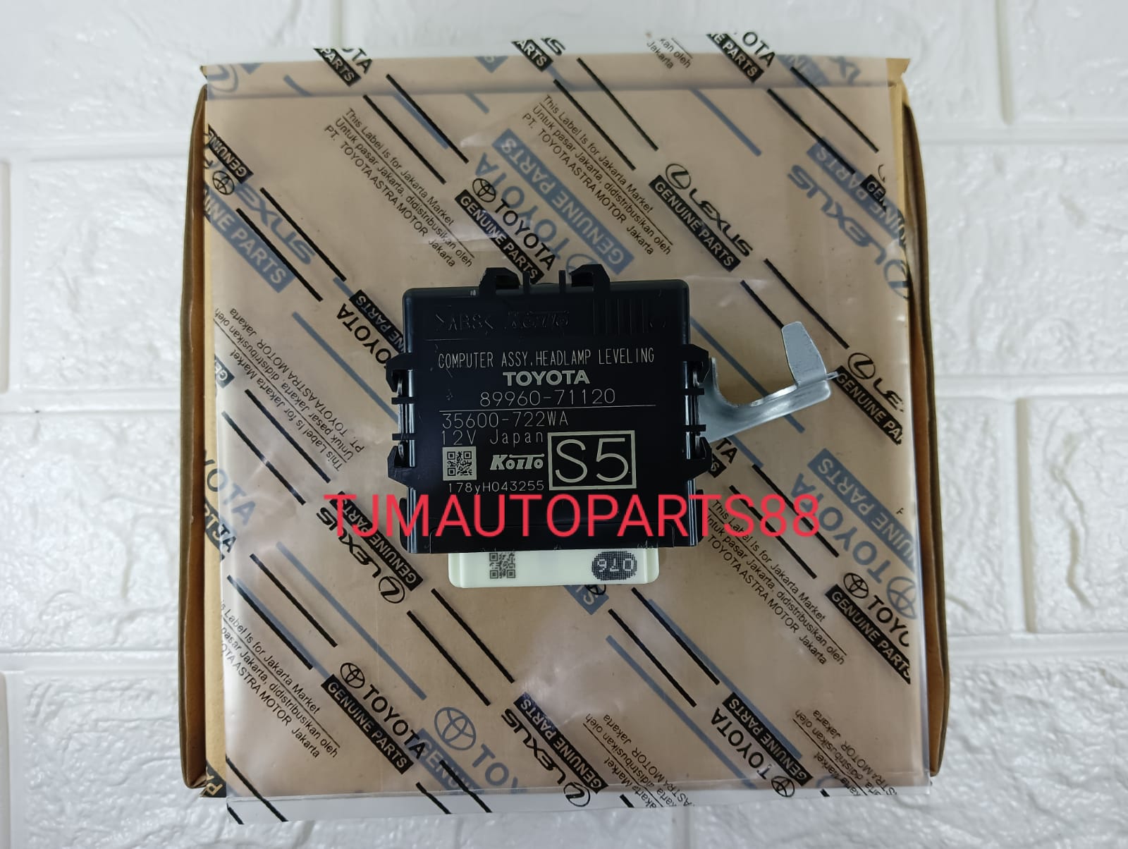 Computer Assy Headlamp Leveling Toyota 89960-71120 Original Harga 800,000 rupiah*Gratis Ongkir