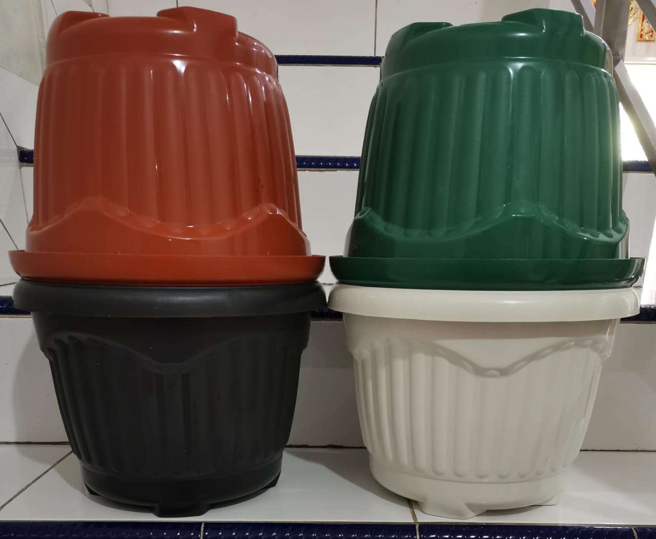 3 PCS Pot Bunga MIO merek SHALLOM 30 cm