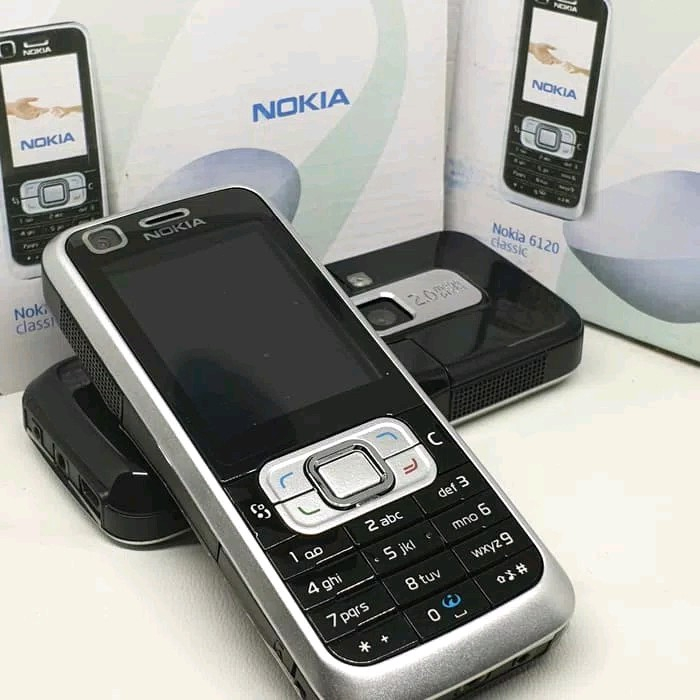 Handphone Nokia 6120 C Mobile phone Jadul Classic Nostalgia Warna Hitam Desain Menarik Mulus No Minus Normal Harga 1,250,000 rupiah*Gratis Ongkir
