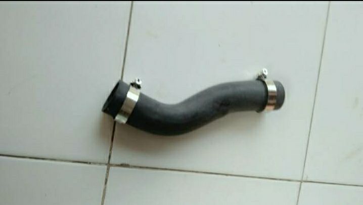 Selang tangki tengki bensin plus kleman Toyota Avanza Xenia Harga 70,000 rupiah*Gratis Ongkir