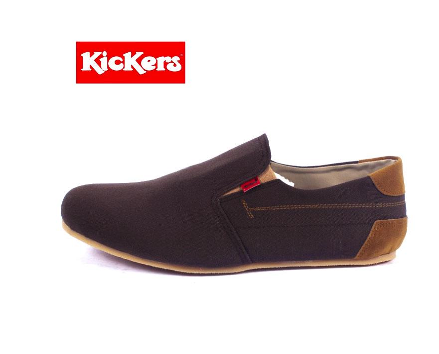 sepatu slip on kickers