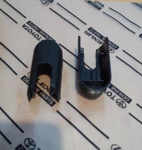 TUTUP COVER ARM WIPER BELAKANG AVANZA XENIA INNOVA RUSH Harga 9,000 rupiah*Gratis Ongkir