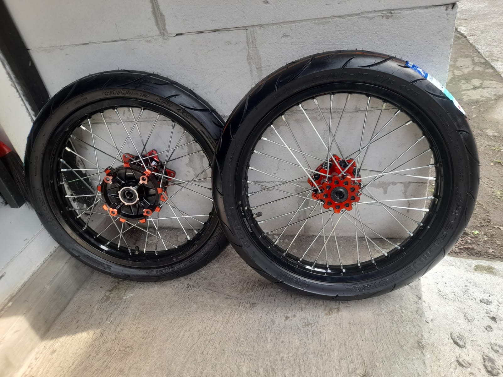 Roda Semi Cacing CRF 150 L Ban Corsa Baru Giá 2,010,000 Đồng*Miễn phí vận chuyển