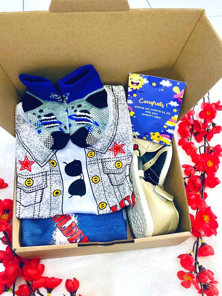 Hampers bayi/baby hampers baju bayi paket hampers parcel/parsel kado bayi lahiran PARCEL ROMPI BABY