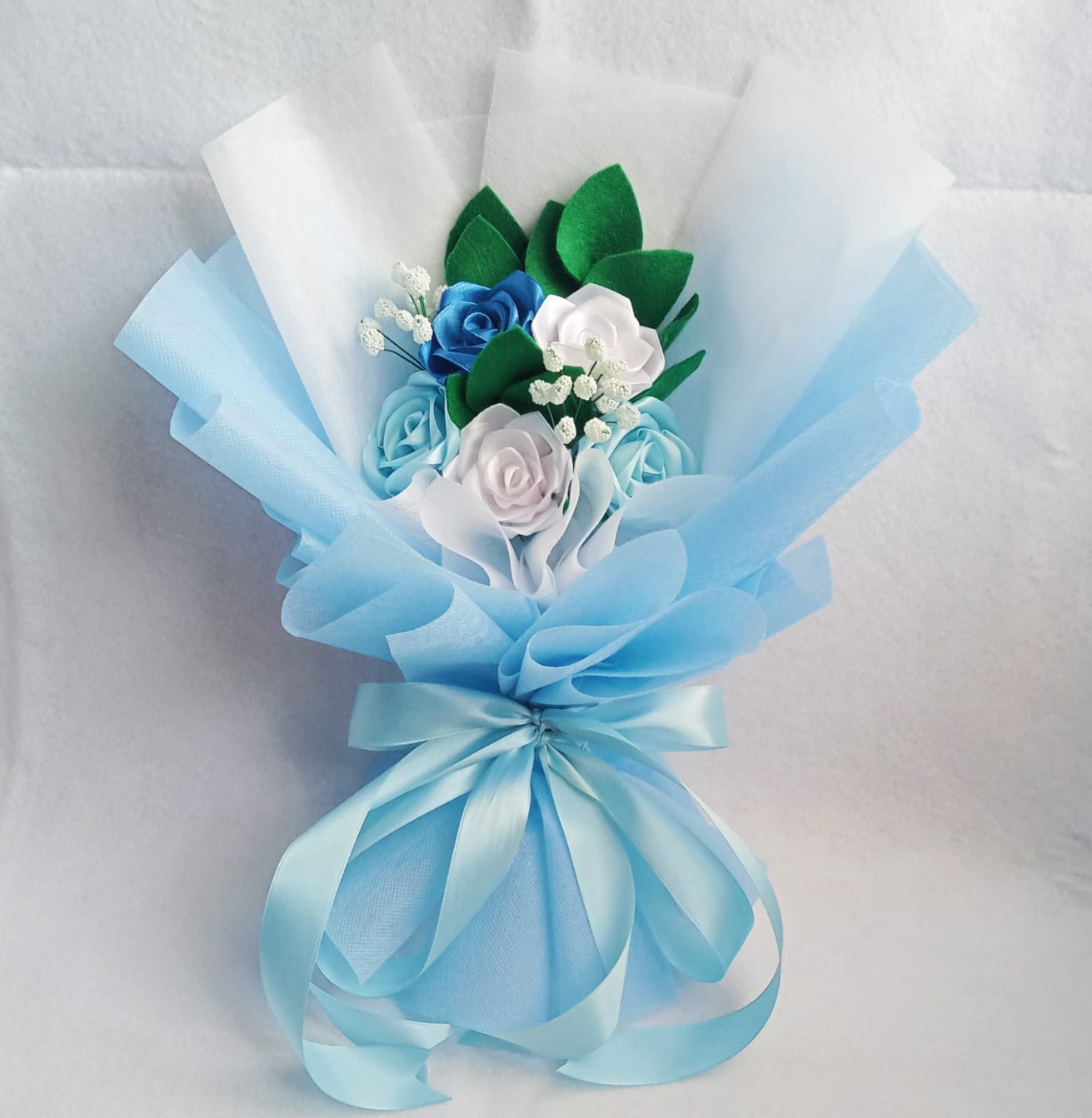 Buket bunga mawar satin mewah murah untuk hadiah wisuda, hadiah ultah, hadiah anniversary, hadiah hari…