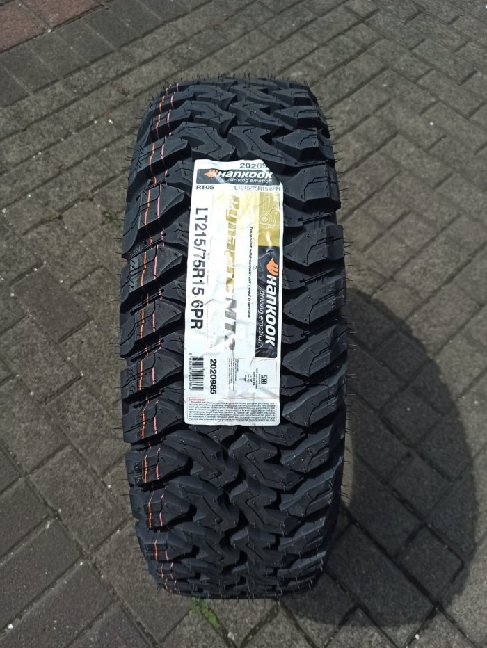 BAN MOBIL HANKOOK DYNAPRO MT2 UKURAN 215/75 R15 Untuk Ban Mobil 4WD JEEP & D-Max Single Harga 1,320,000 rupiah*Gratis Ongkir