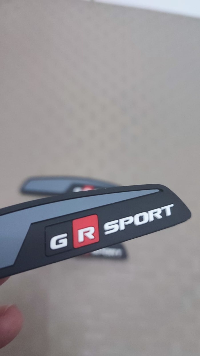 DOOR GUARD / KARET PELINDUNG PINTU TOYOTA ALL NEW RUSH GR SPORT ABU Harga 65,000 rupiah*Gratis Ongkir
