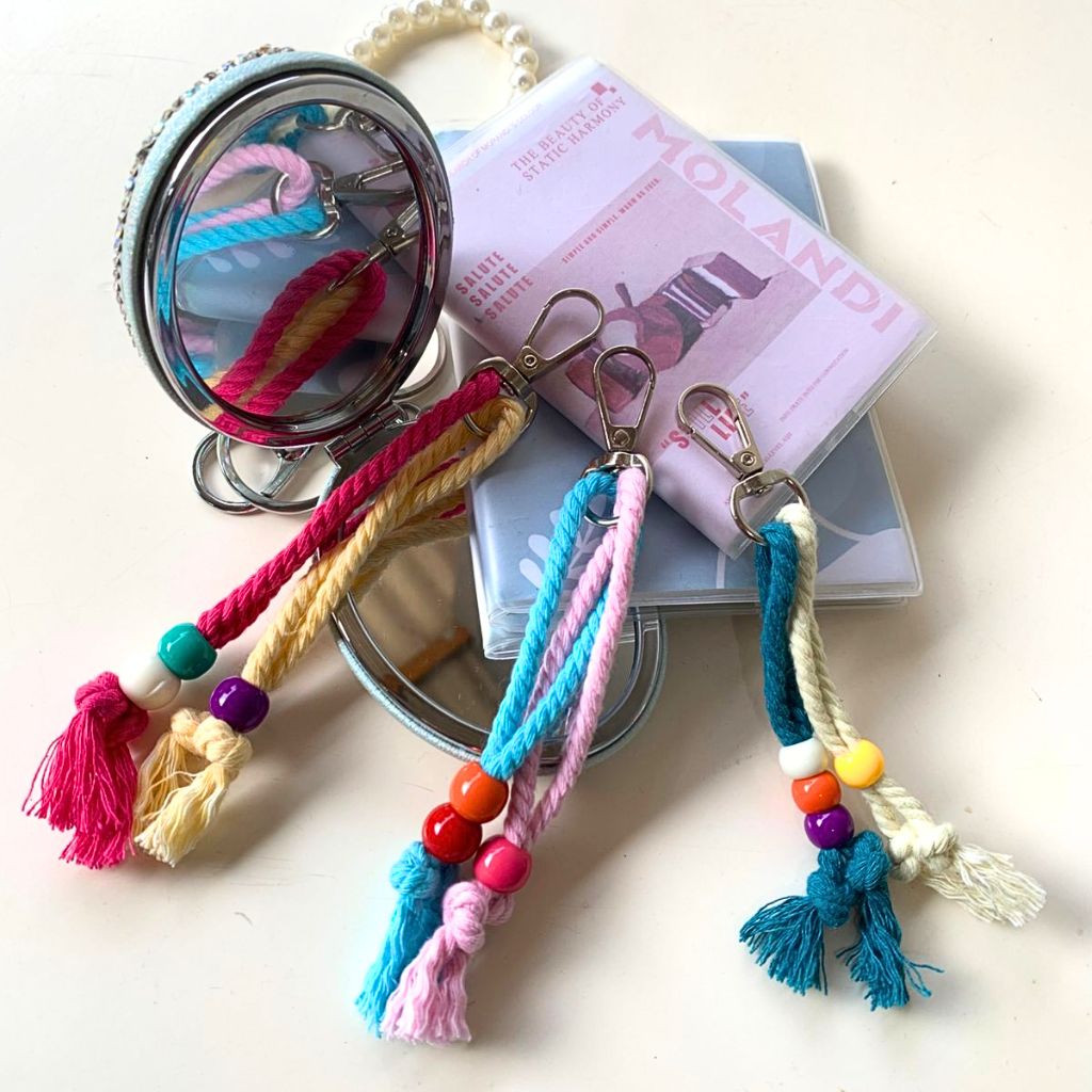 (GIFT NOT FOR SALE) Gantungan Tas Aesthetic, Bag Charm Dikirim Random by Tapaxco Harga  9,599,999 rupiah*Gratis Ongkir