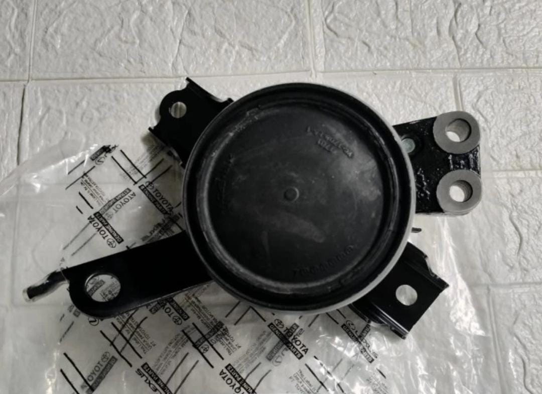 Engine Mounting Kanan New Vios Yaris Gen 2 Matic Original Harga 550,000 rupiah*Gratis Ongkir
