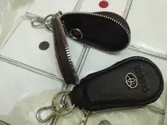 Dompet STNK- Dompet Kunci TOYOTA Model Gitar elegant dompet Mobil Motor Elegant TOYOTA Model gitar Key Wallet Honda DAIHATSU SUZUKI VW MITSUBISHI  Gantungan Kunci STNK