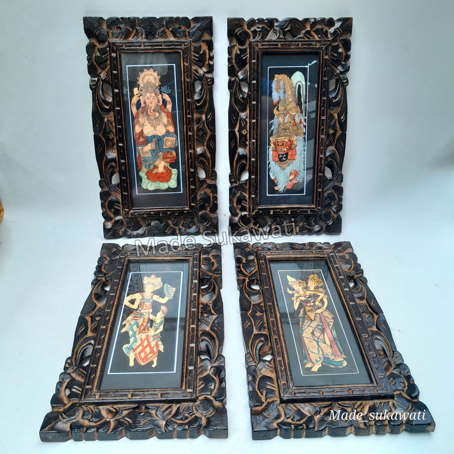 Wall hanging wooden carving frame with Bali painting