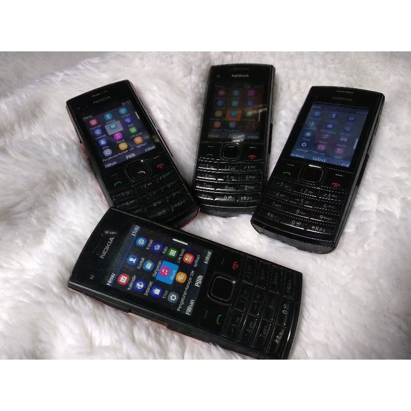 [Ready Stok]Handphone Nokia X2-02 Express music Layar 2.6 inc Baterai 1020 mAH Desain Minimalis Mudah digenggam Harga 1,100,000 rupiah*Gratis Ongkir