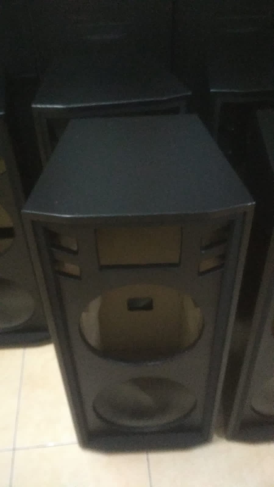 box speaker way 12 x 12 inchi plus twetter Jaring Besi