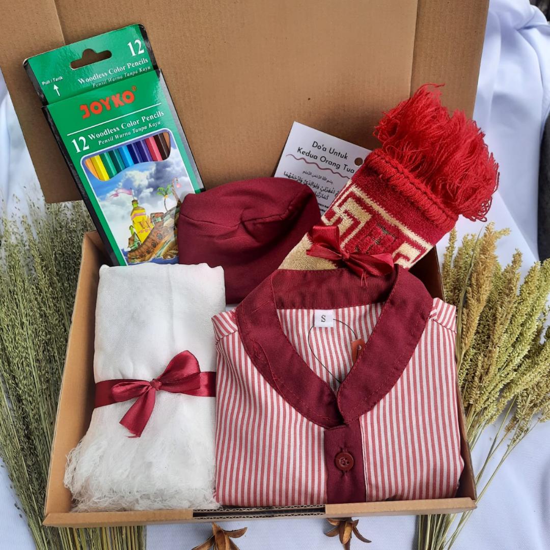 Hampers khitanan, hadiah, sunatan, muslim, kado,sovenir, busana muslim