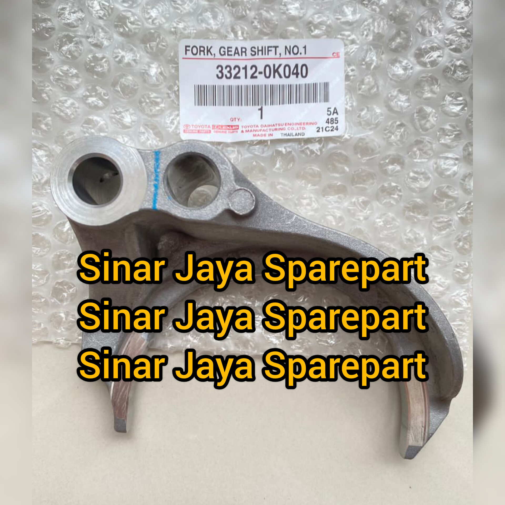 Fork Assy gear shift No. 1 Hilux 2.8cc 2.4cc Fortuner 2.8cc Hiace Premio 2.8cc original 33212-0k040/33212-26040 Harga 2,200,000 rupiah*Gratis Ongkir